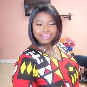 Meet your Posher, Abiola